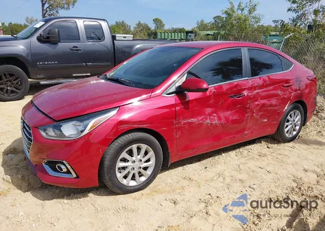 2021 Hyundai Accent Sel z USA, uszkodzony, nr VIN 3KPC24A62ME140680